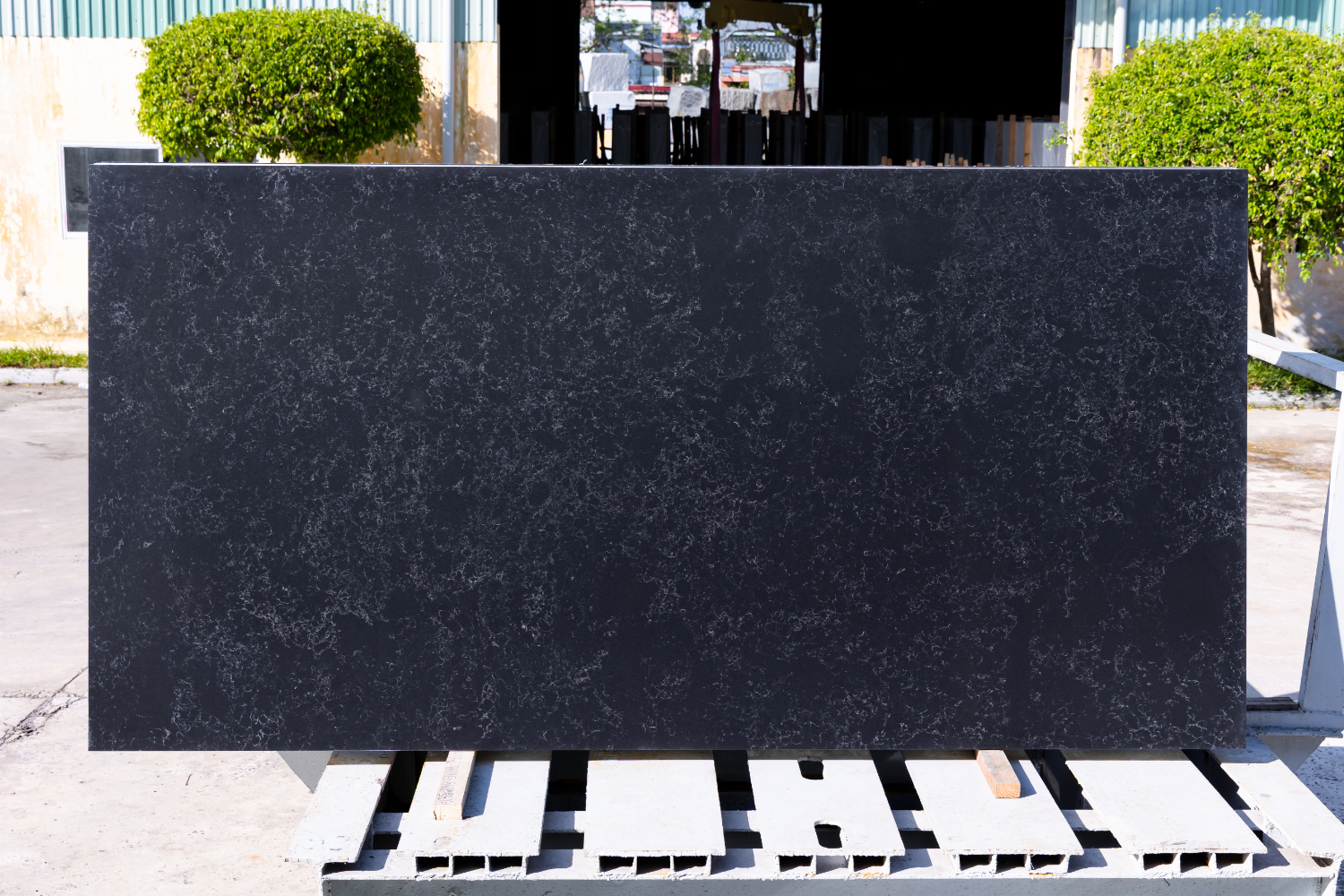 Tấm Đá Thạch Anh Nhân Tạo Carrara Black