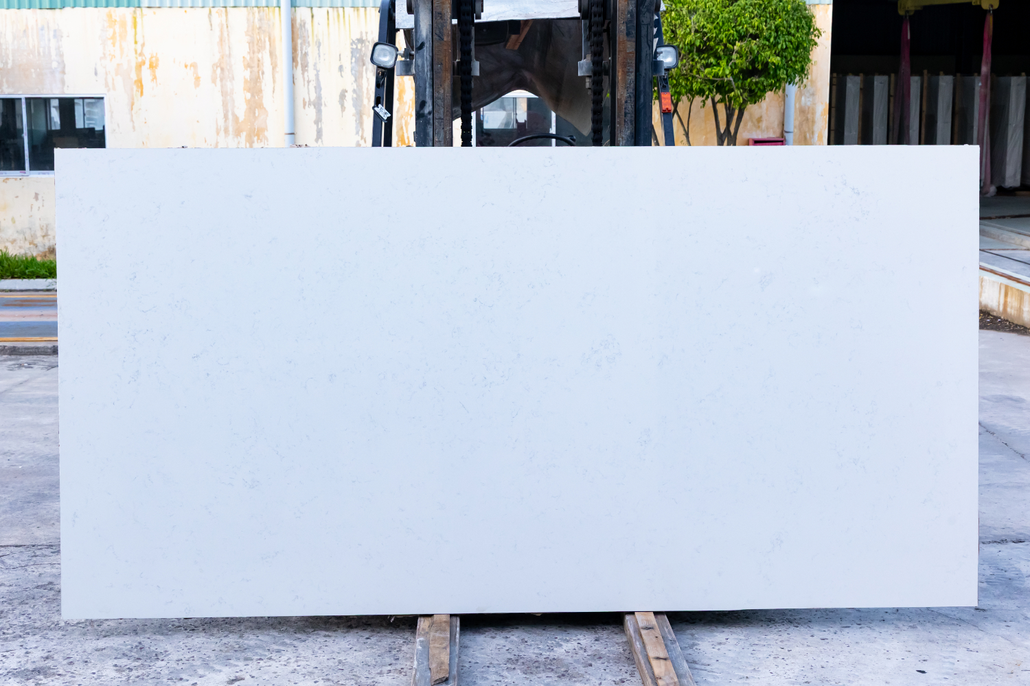 Lyra White Engineered Quartz Slab